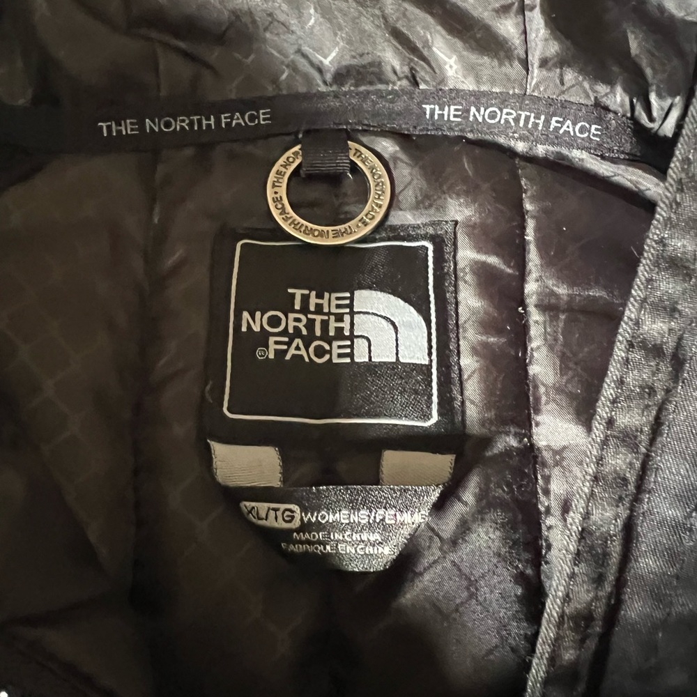 Women’s North Face coat. WARM! Size XL - Picture 4 of 4